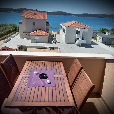 Sanja-biograd Apartmán