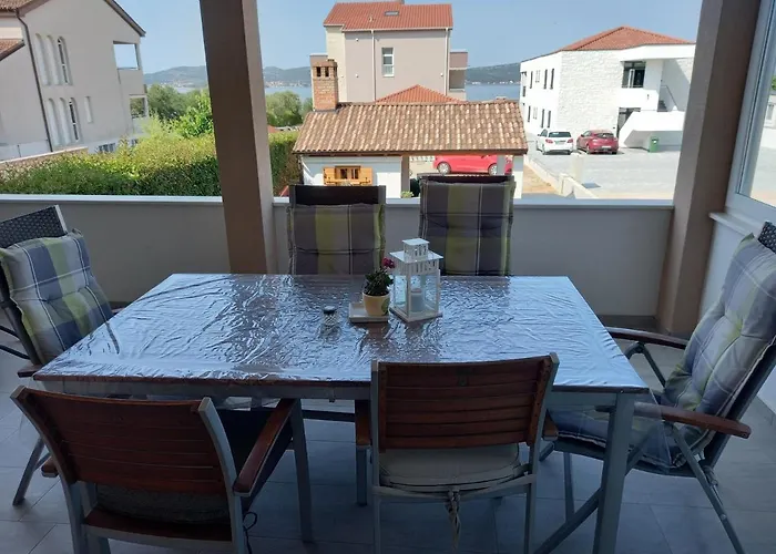 Sanja-biograd Biograd Na Moru