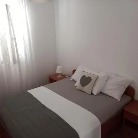 Sanja-biograd Biograd Na Moru